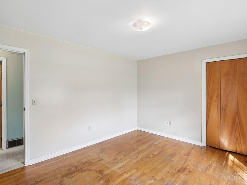 10215 Pendery Drive, Montgomery, OH 45242 Photo 32