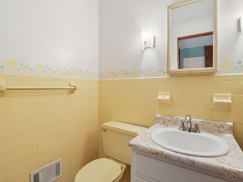 10215 Pendery Drive, Montgomery, OH 45242 Photo 38