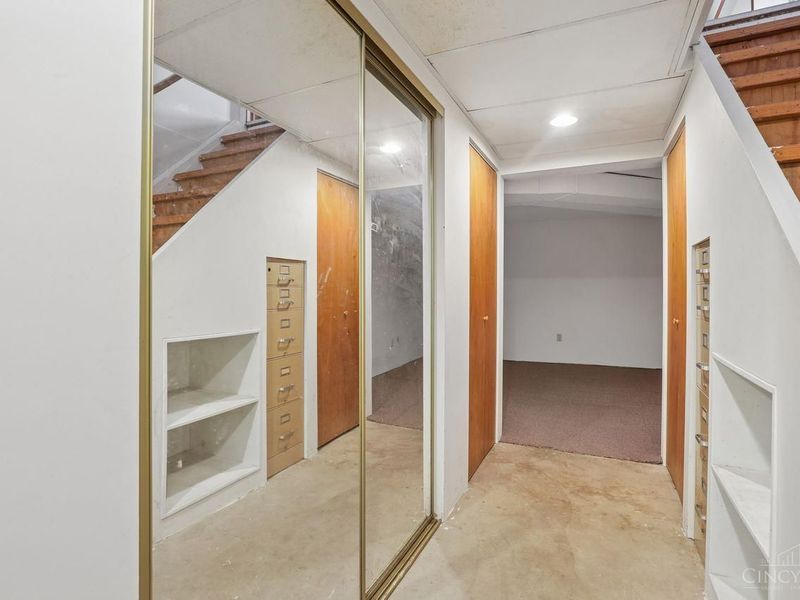 10215 Pendery Drive, Montgomery, OH 45242 Photo 40