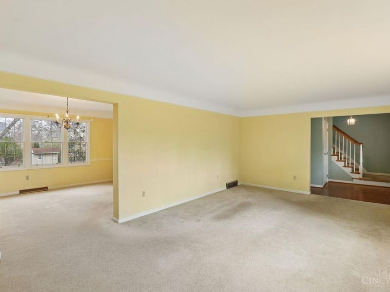 10215 Pendery Drive, Montgomery, OH 45242 Photo 5