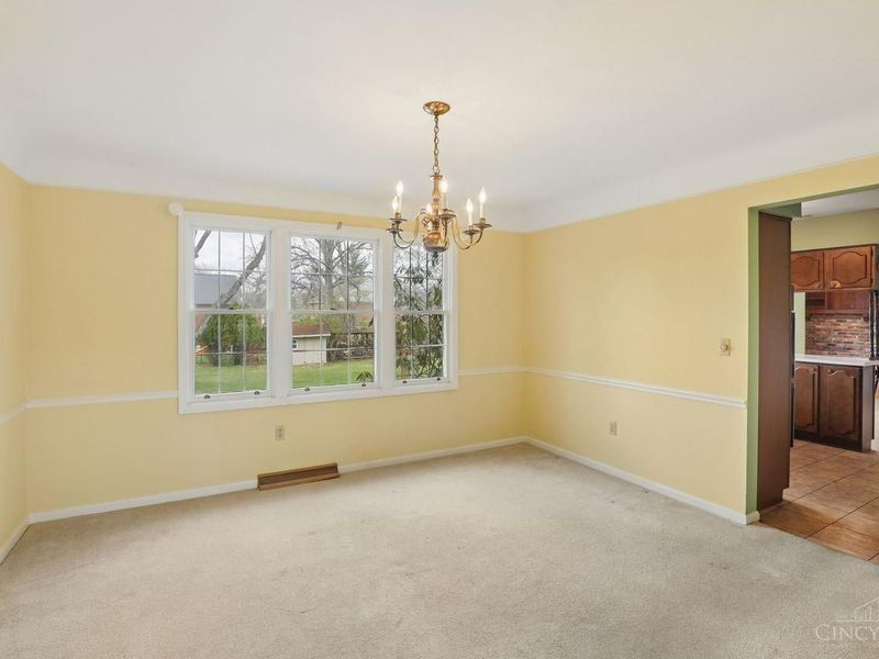 10215 Pendery Drive, Montgomery, OH 45242 Photo 8