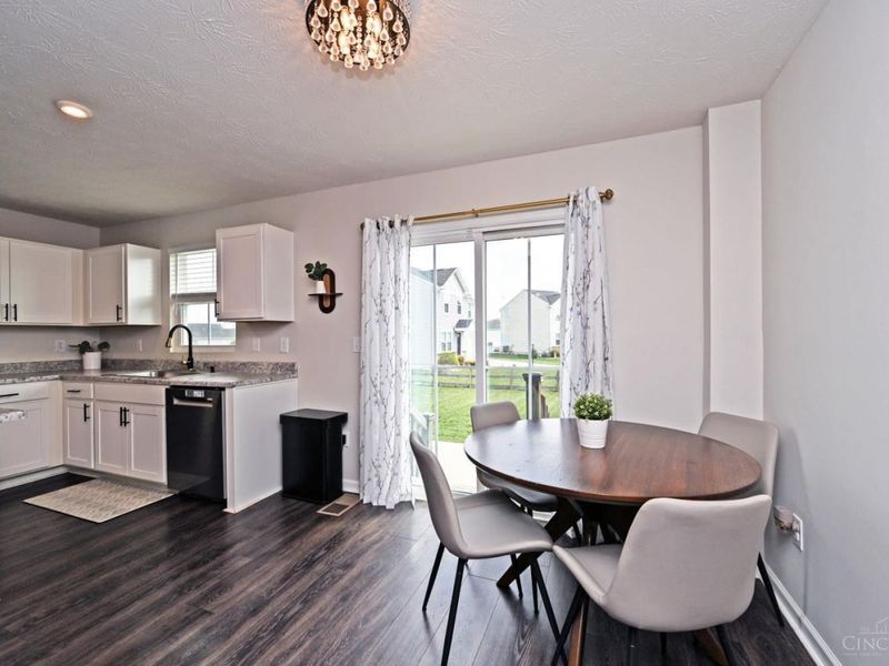 5021 Sullivans Ridge Drive, Morrow, OH 45152 Photo 11