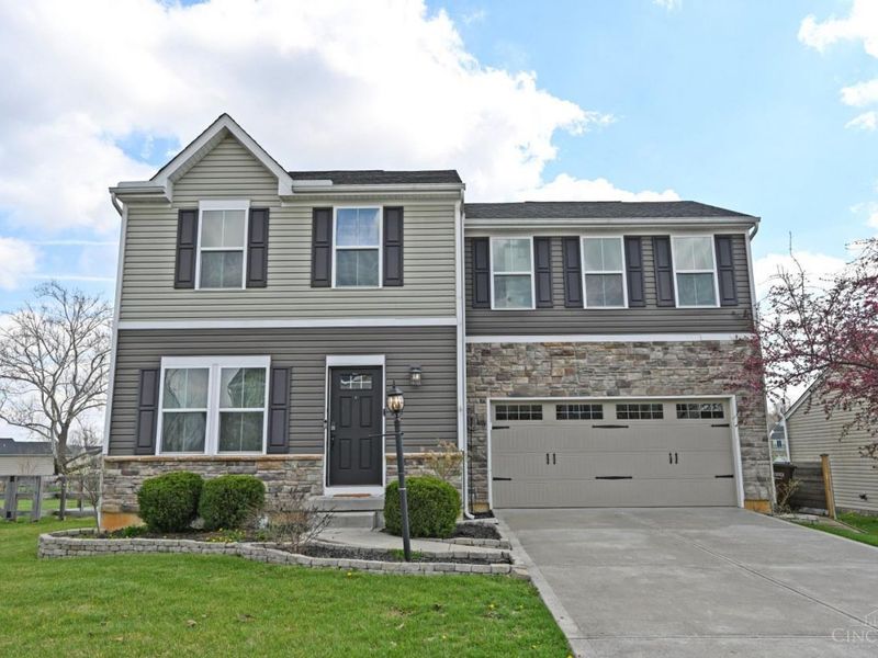 5021 Sullivans Ridge Drive, Morrow, OH 45152 Photo 2