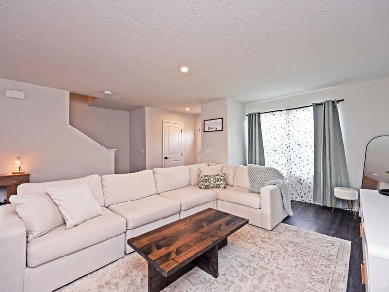 5021 Sullivans Ridge Drive, Morrow, OH 45152 Photo 4