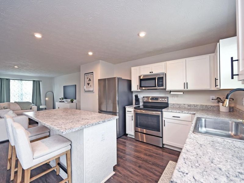 5021 Sullivans Ridge Drive, Morrow, OH 45152 Photo 7