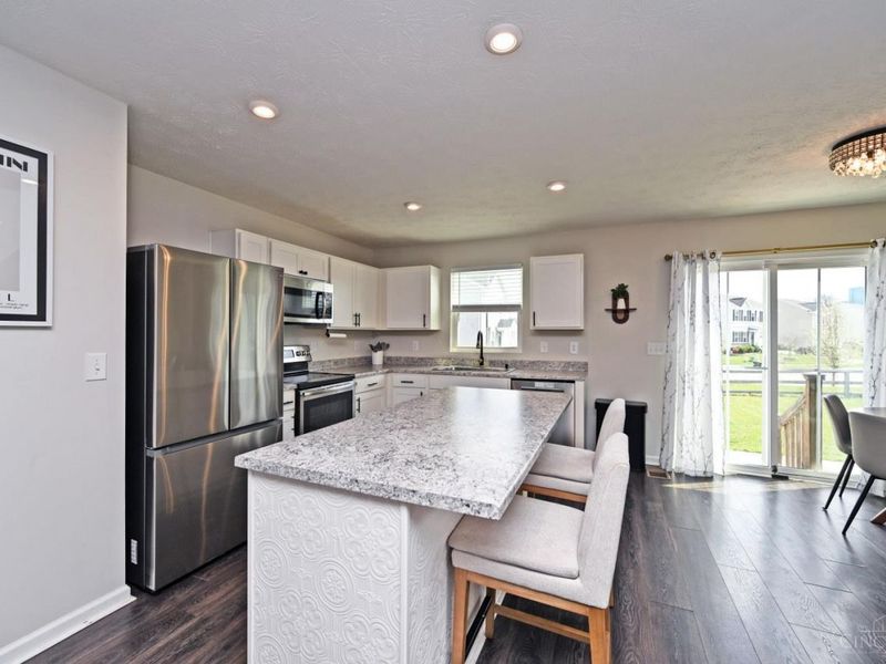 5021 Sullivans Ridge Drive, Morrow, OH 45152 Photo 9