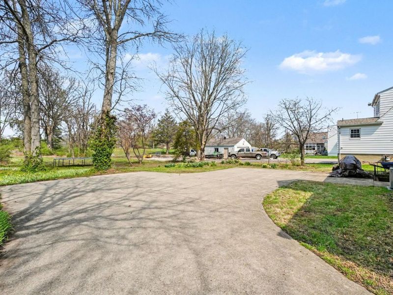 282 W Kemper Road, Springdale, OH 45246 Photo 25