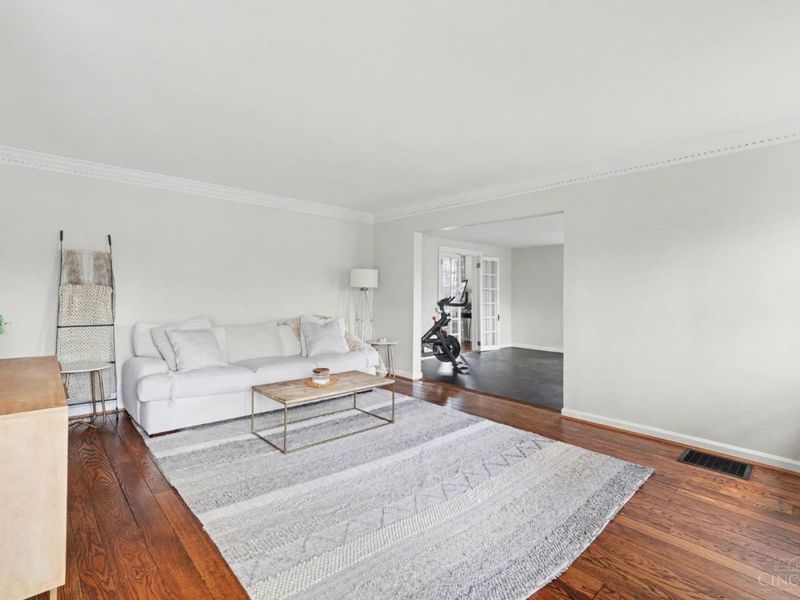 282 W Kemper Road, Springdale, OH 45246 Photo 6