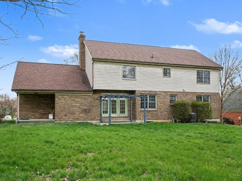 7273 Tarragon Court, West Chester, OH 45069 Photo 2