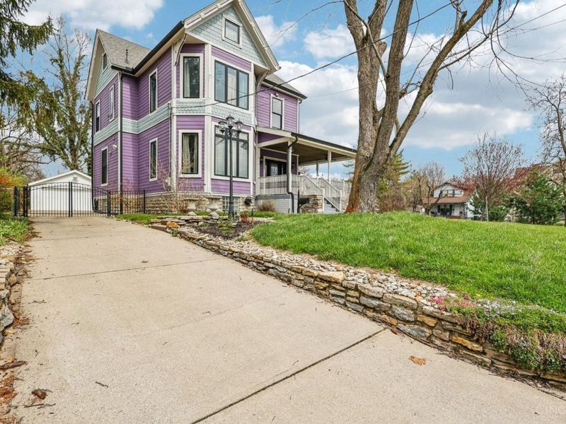 96 Woodsdale Ave, Cincinnati, OH 45216 Photo 2