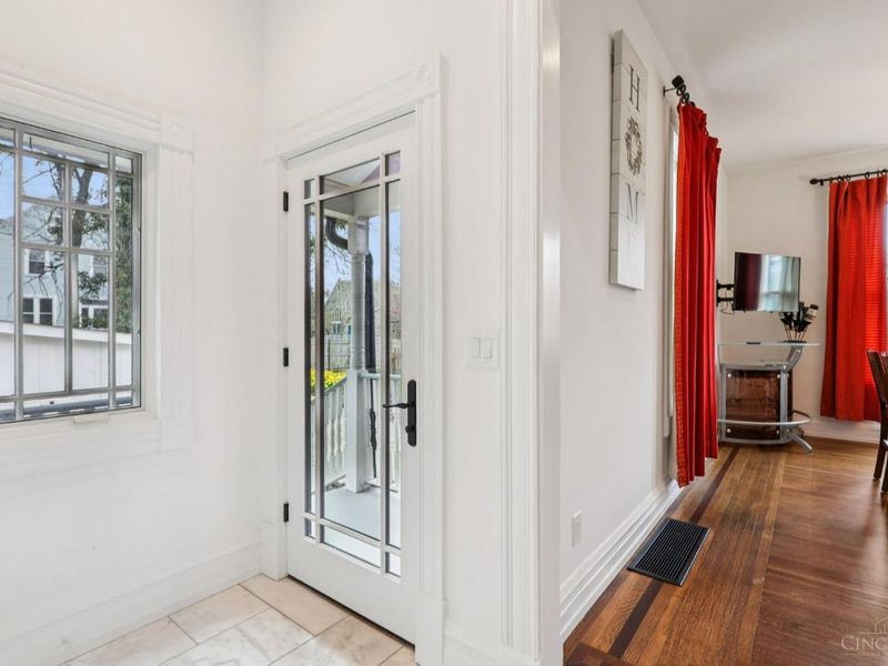 96 Woodsdale Ave, Cincinnati, OH 45216 Photo 24