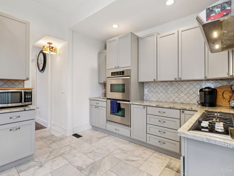 96 Woodsdale Ave, Cincinnati, OH 45216 Photo 28