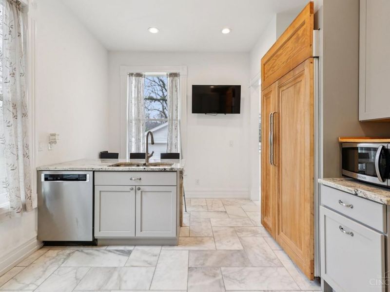 96 Woodsdale Ave, Cincinnati, OH 45216 Photo 29