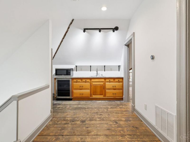 96 Woodsdale Ave, Cincinnati, OH 45216 Photo 54