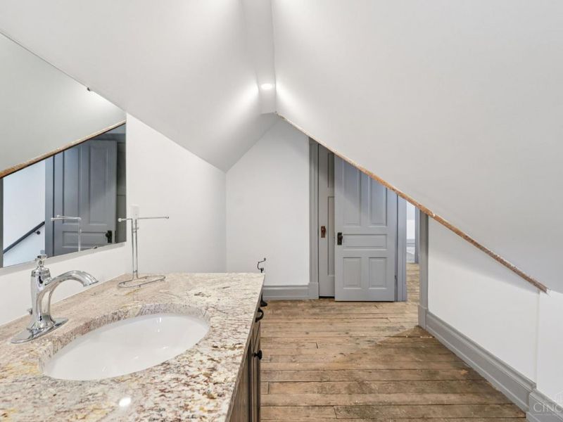 96 Woodsdale Ave, Cincinnati, OH 45216 Photo 58