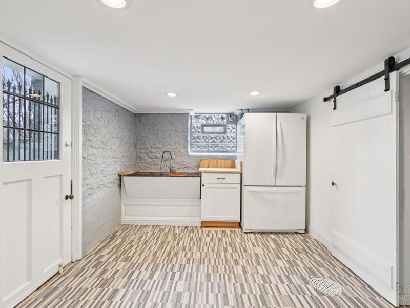 96 Woodsdale Ave, Cincinnati, OH 45216 Photo 67