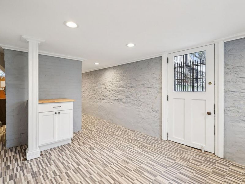 96 Woodsdale Ave, Cincinnati, OH 45216 Photo 68