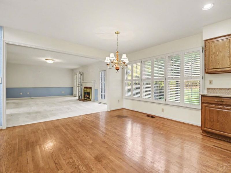 2289 Lauren Close, Anderson Twp, OH 45244 Photo 12