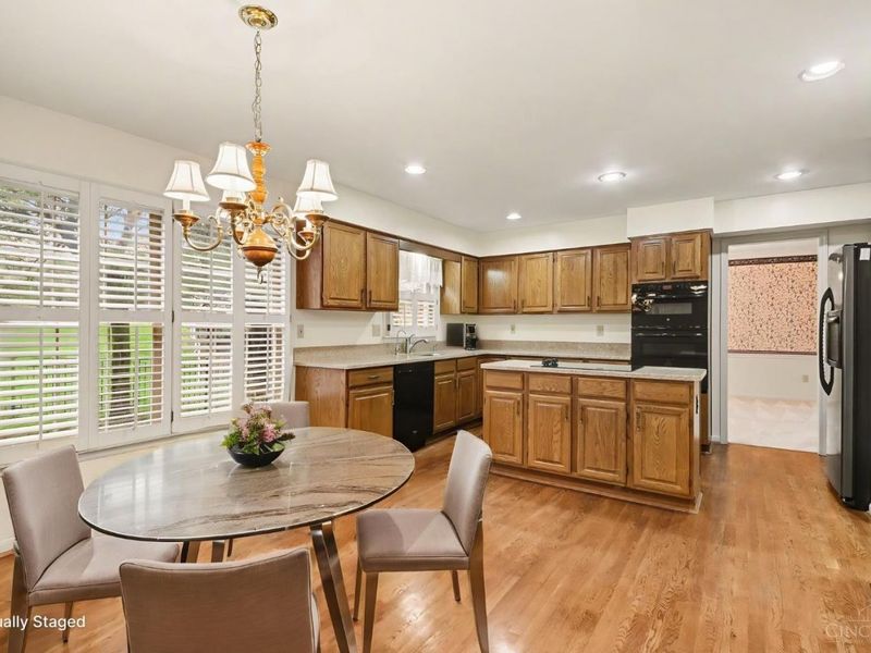 2289 Lauren Close, Anderson Twp, OH 45244 Photo 14