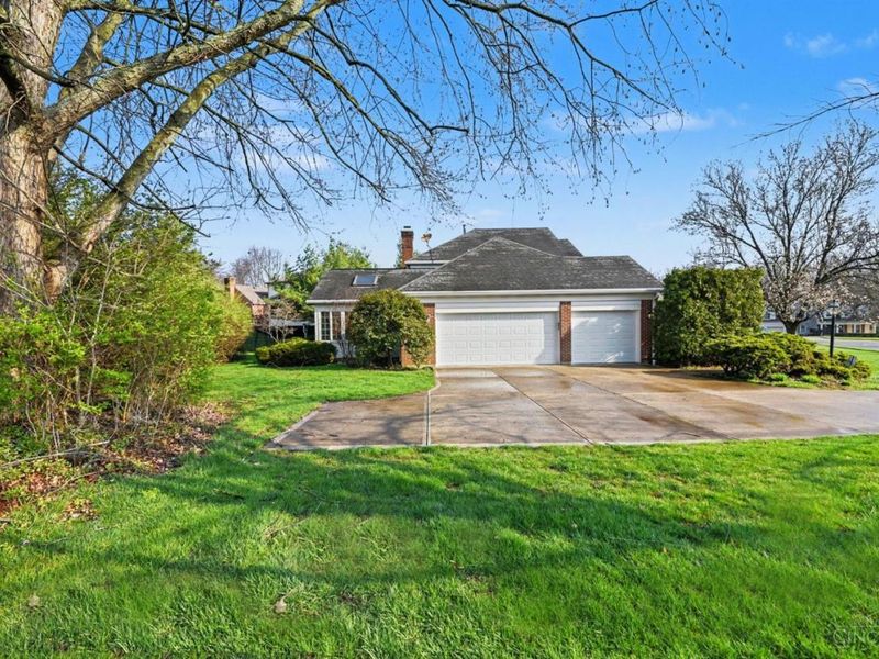 2289 Lauren Close, Anderson Twp, OH 45244 Photo 5