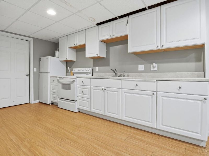 8524 Sunmont, Anderson Twp, OH 45255 Photo 36