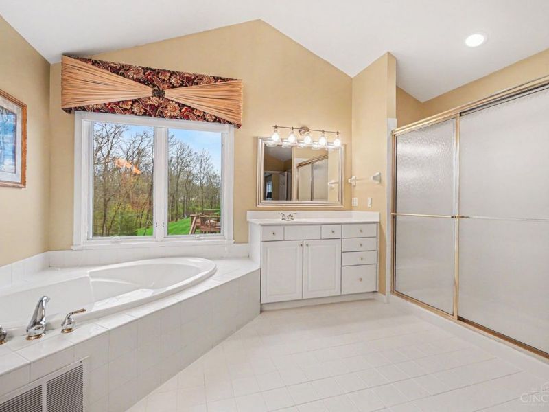 1426 Miami Lake Drive, Miami Twp, OH 45140 Photo 19