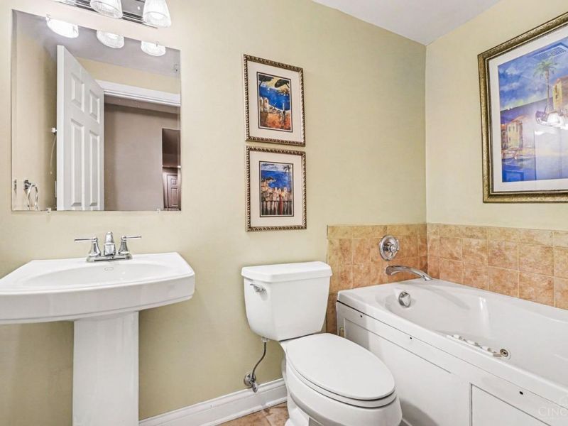 1426 Miami Lake Drive, Miami Twp, OH 45140 Photo 28