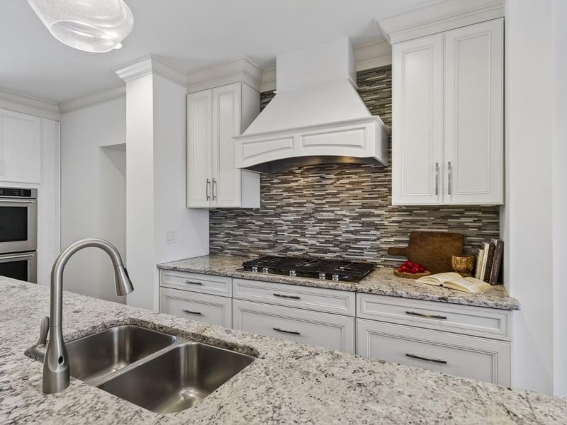 1002 Richwood Circle, Cincinnati, OH 45208 Photo 22