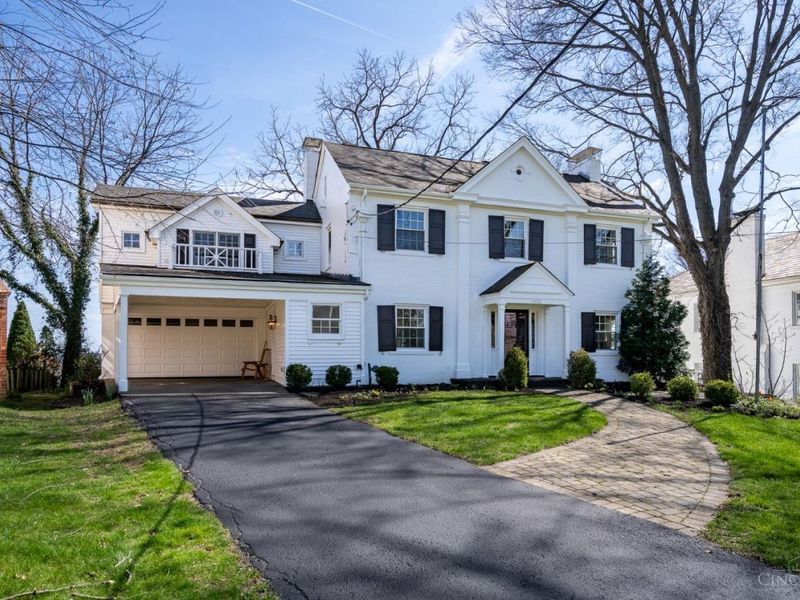 1002 Richwood Circle, Cincinnati, OH 45208 Photo 4