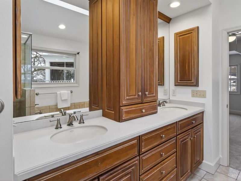 1002 Richwood Circle, Cincinnati, OH 45208 Photo 42