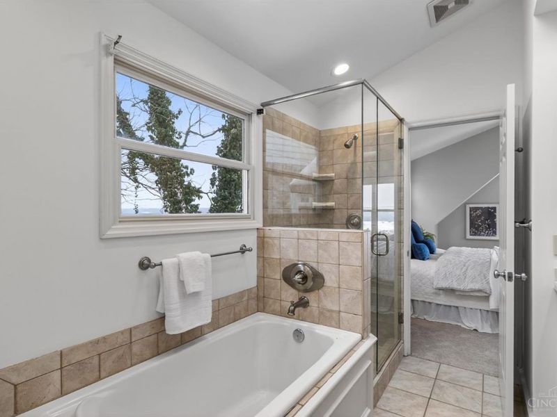 1002 Richwood Circle, Cincinnati, OH 45208 Photo 43