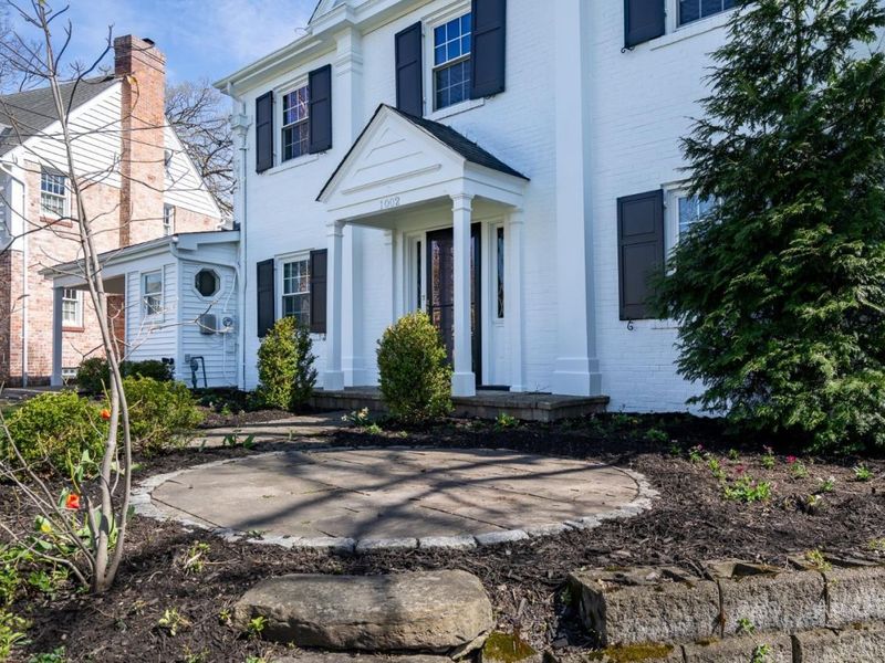 1002 Richwood Circle, Cincinnati, OH 45208 Photo 6