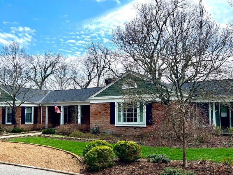 2 Lexington Circle, Terrace Park, OH 45174 Photo 1