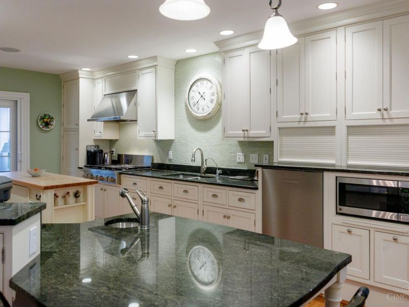 2 Lexington Circle, Terrace Park, OH 45174 Photo 17