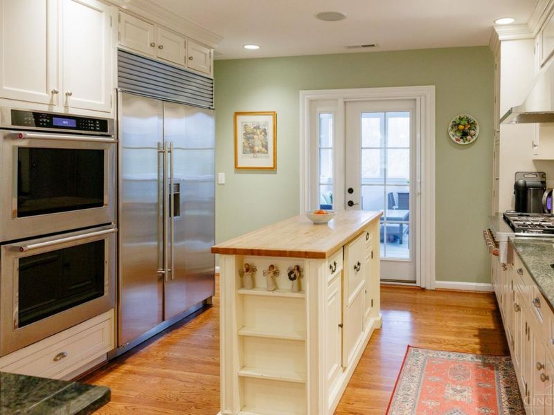 2 Lexington Circle, Terrace Park, OH 45174 Photo 18