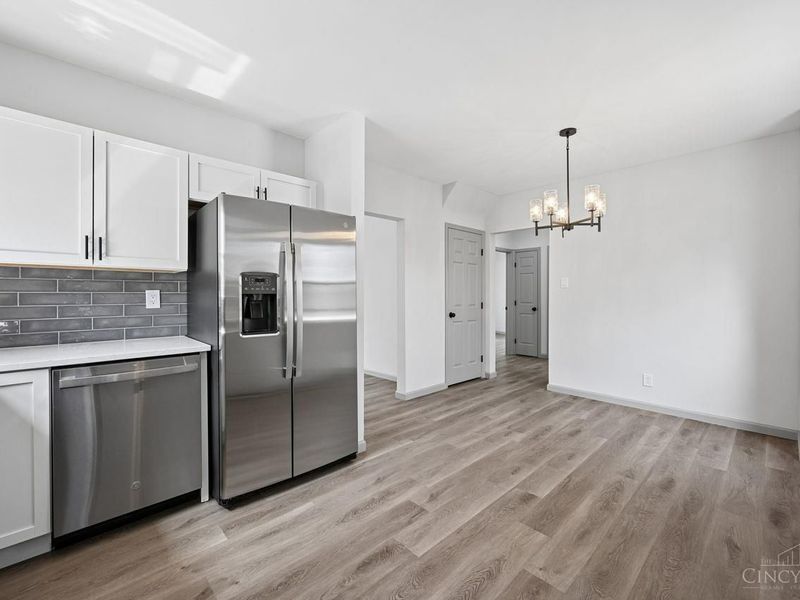 6826 Sampson Lane, Silverton, OH 45236 Photo 12