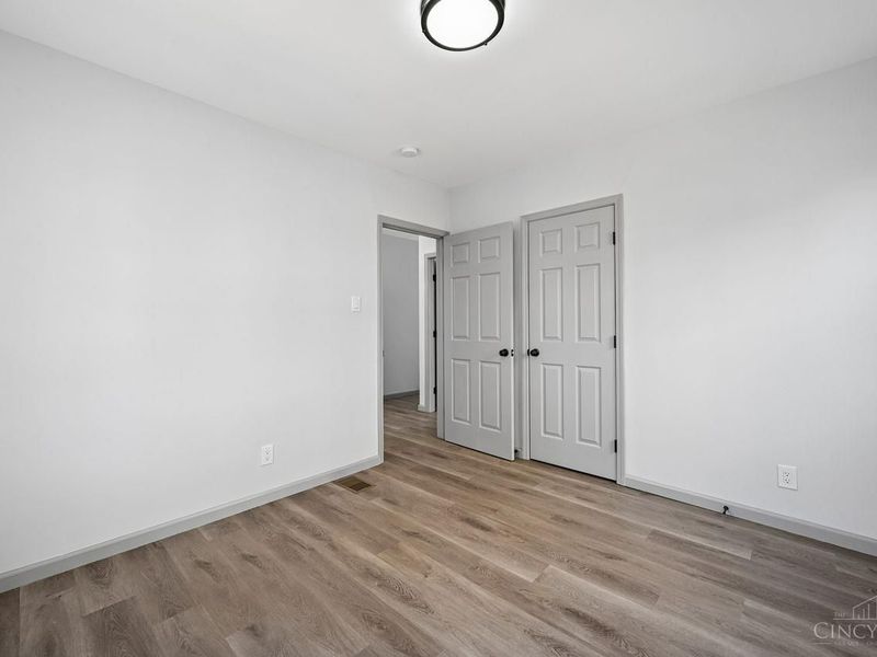 6826 Sampson Lane, Silverton, OH 45236 Photo 15