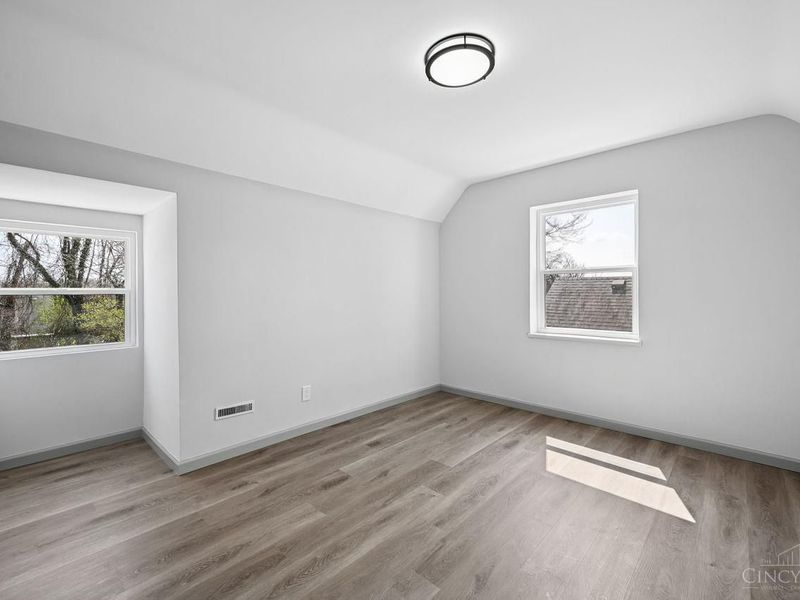 6826 Sampson Lane, Silverton, OH 45236 Photo 19