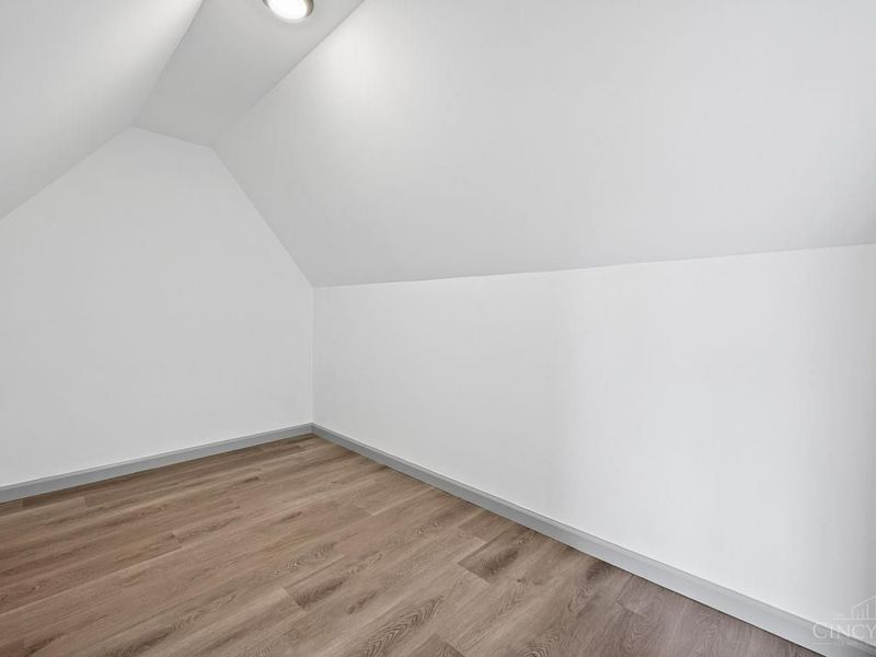 6826 Sampson Lane, Silverton, OH 45236 Photo 20