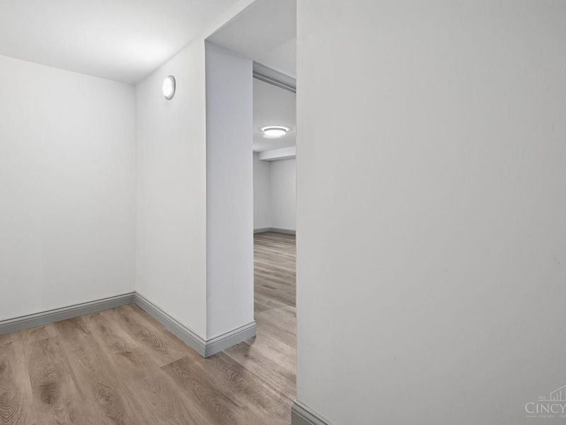 6826 Sampson Lane, Silverton, OH 45236 Photo 25