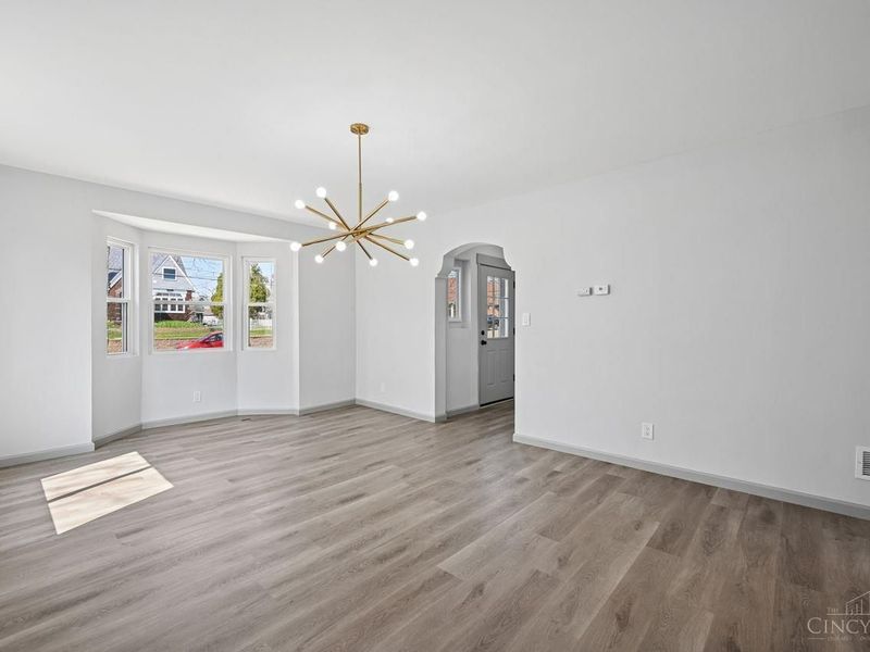 6826 Sampson Lane, Silverton, OH 45236 Photo 6