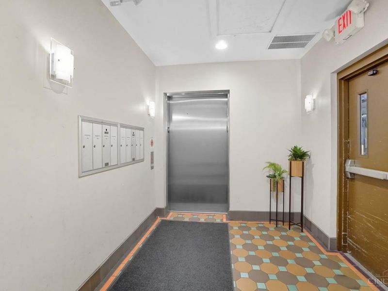 1331 Vine Street, Unit 4, Cincinnati, OH 45202 Photo 14