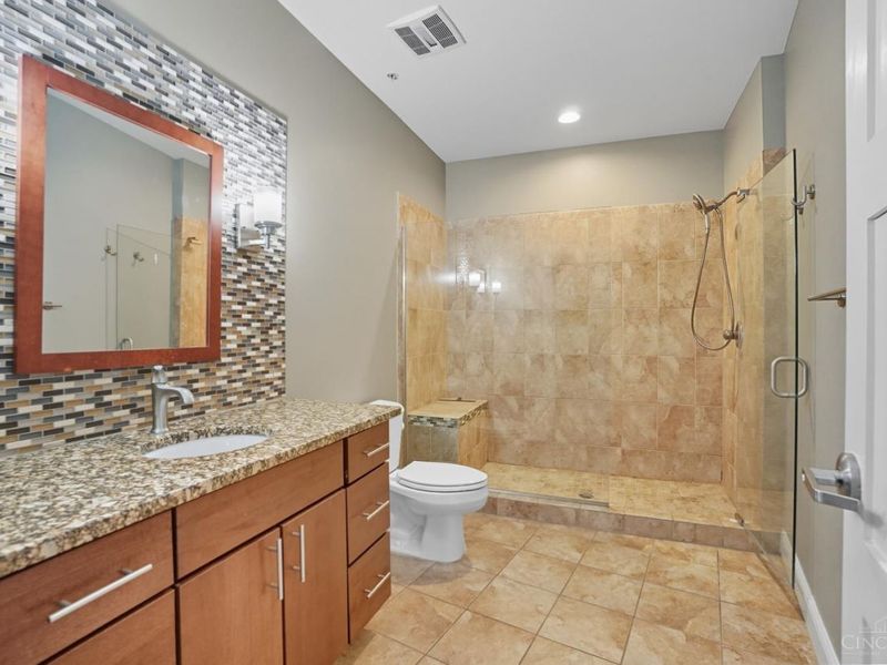 1331 Vine Street, Unit 4, Cincinnati, OH 45202 Photo 43