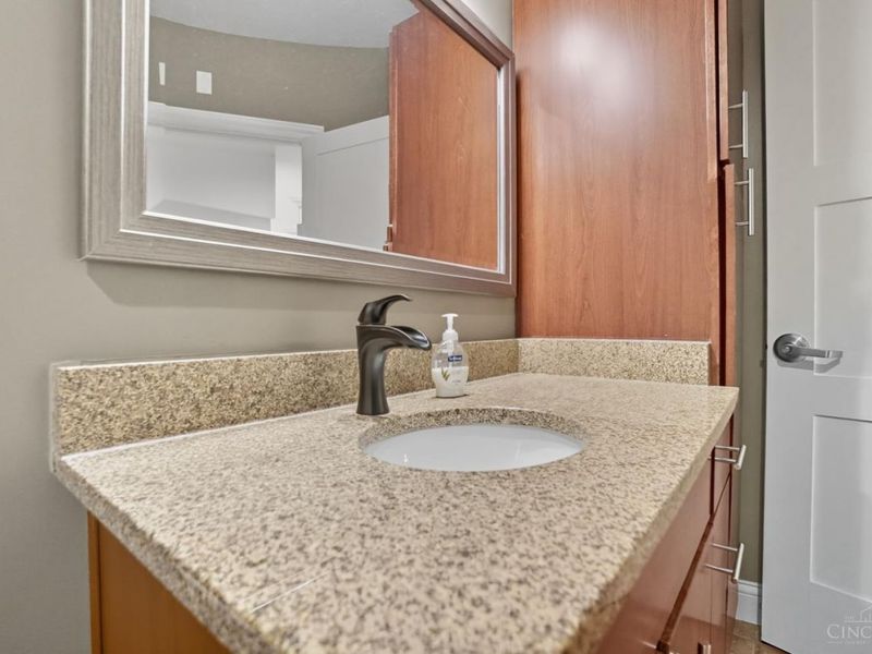 1331 Vine Street, Unit 4, Cincinnati, OH 45202 Photo 52