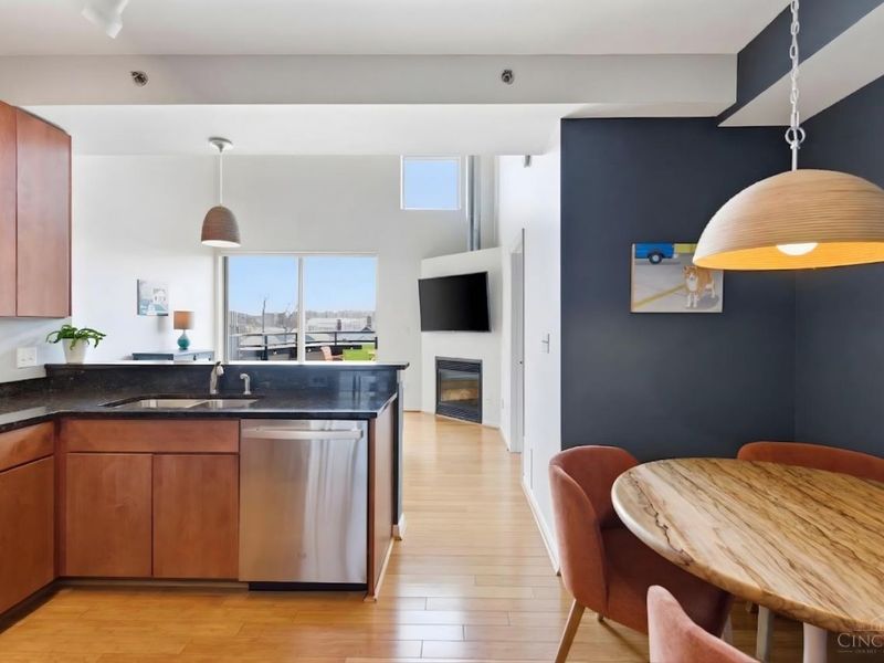 2700 Ashland Avenue, Unit 52, Cincinnati, OH 45206 Photo 2