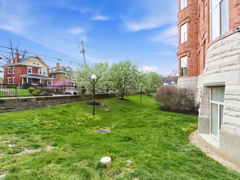 2700 Ashland Avenue, Unit 52, Cincinnati, OH 45206 Photo 37