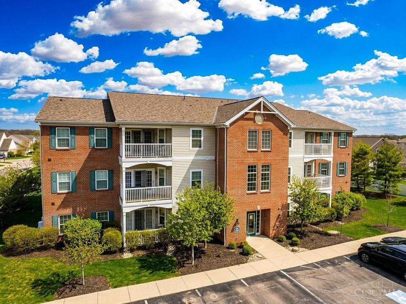 3102 Grand Falls Boulevard, Maineville, OH 45039 Photo 1