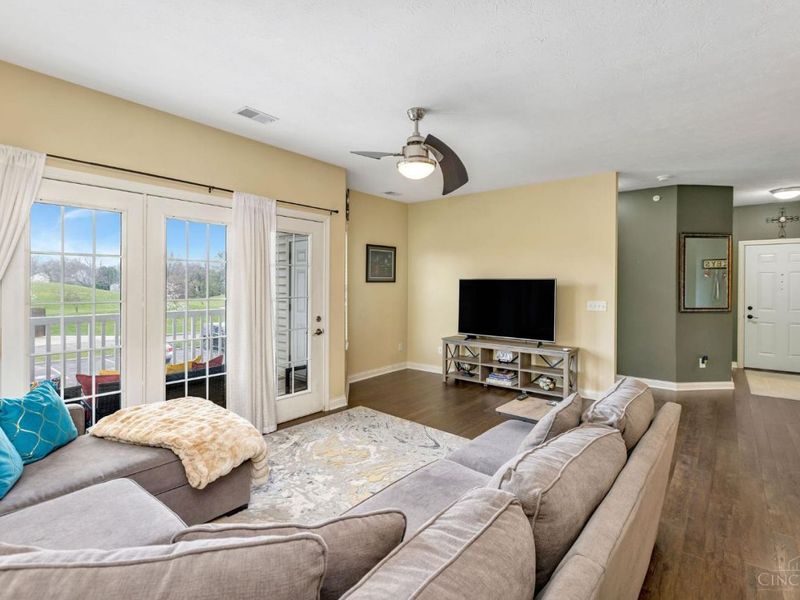 3102 Grand Falls Boulevard, Maineville, OH 45039 Photo 8