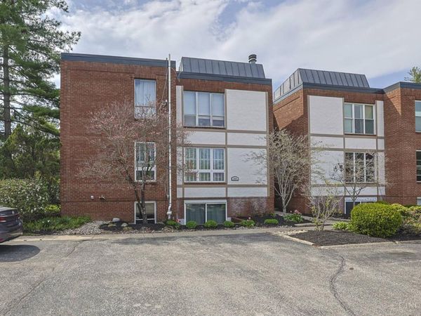 3809 Petosky Avenue, Unit 4, Mariemont, OH 45227