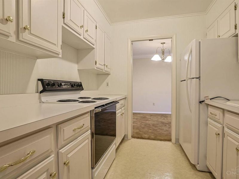 3809 Petosky Avenue, Unit 4, Mariemont, OH 45227 Photo 13